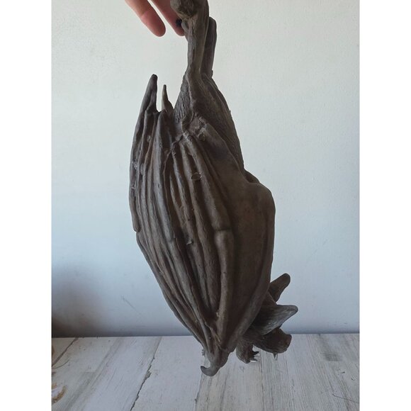 Vintage realistic rubber hanging bat Halloween lifelike life size unique - Picture 4 of 9